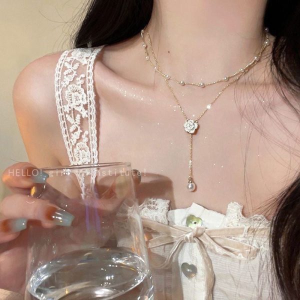 Wholesale Camellia Pearl Necklace Tassel Double Layered Clavicle Chain For Discount