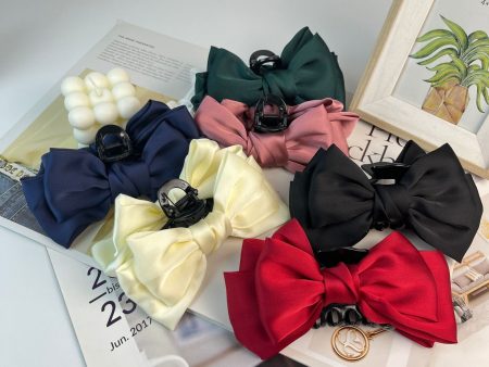 Wholesale Oversized Black Fugitive Princess Double Sided Bow Hair Clip Online Sale