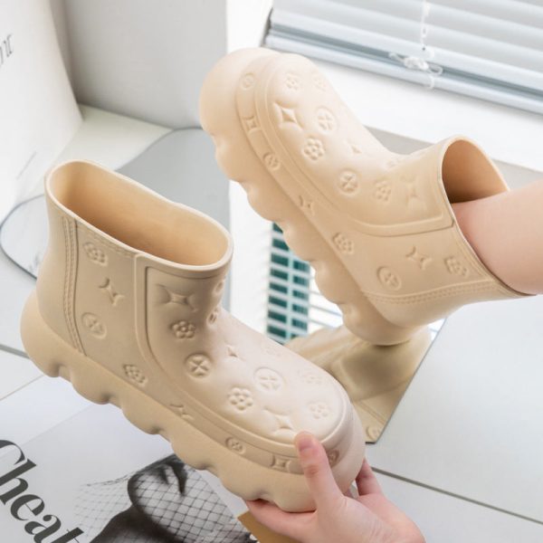 Wholesale of Thick Soled EVA Rain Shoes for External Wear Online Hot Sale