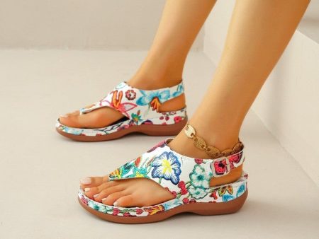 Wholesale Flat Graffiti Thong Wedge Sandals For Sale