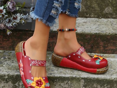 Wholesale Ethnic Style Flower Handmade Thick Sole Retro Sandals on Sale