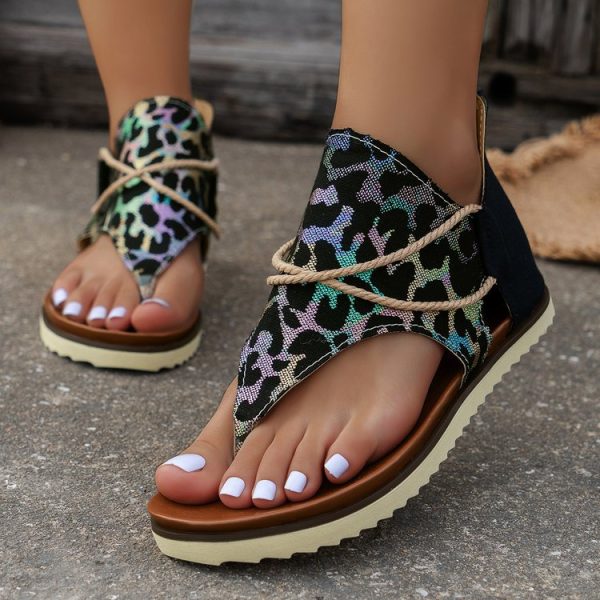 Wholesale Clip Toe Printed Flat Bottomed PU Sandals Hot on Sale