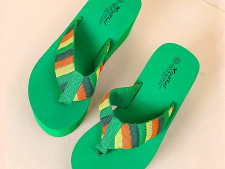 Wholesale Fashion Thick Sole Platform Beach Flip Flops Online